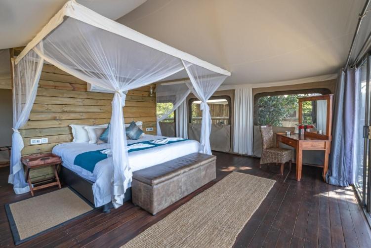 Jackalberry Chobe Hotel Kasane Buitenkant foto