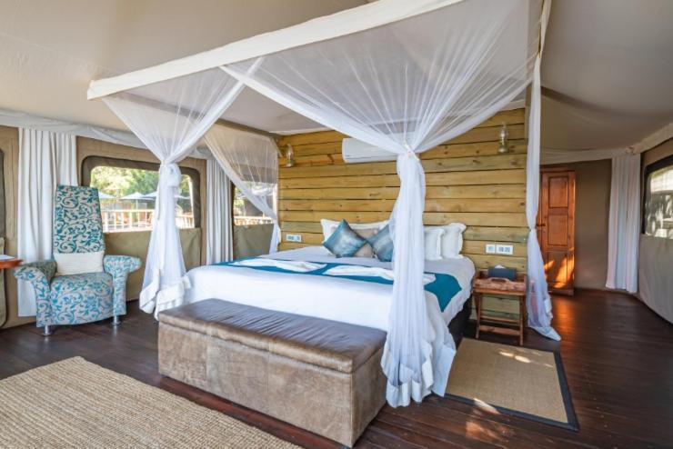 Jackalberry Chobe Hotel Kasane Buitenkant foto